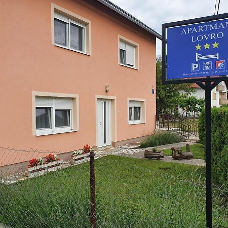 אוגולין Apartmani Lovro מראה חיצוני תמונה