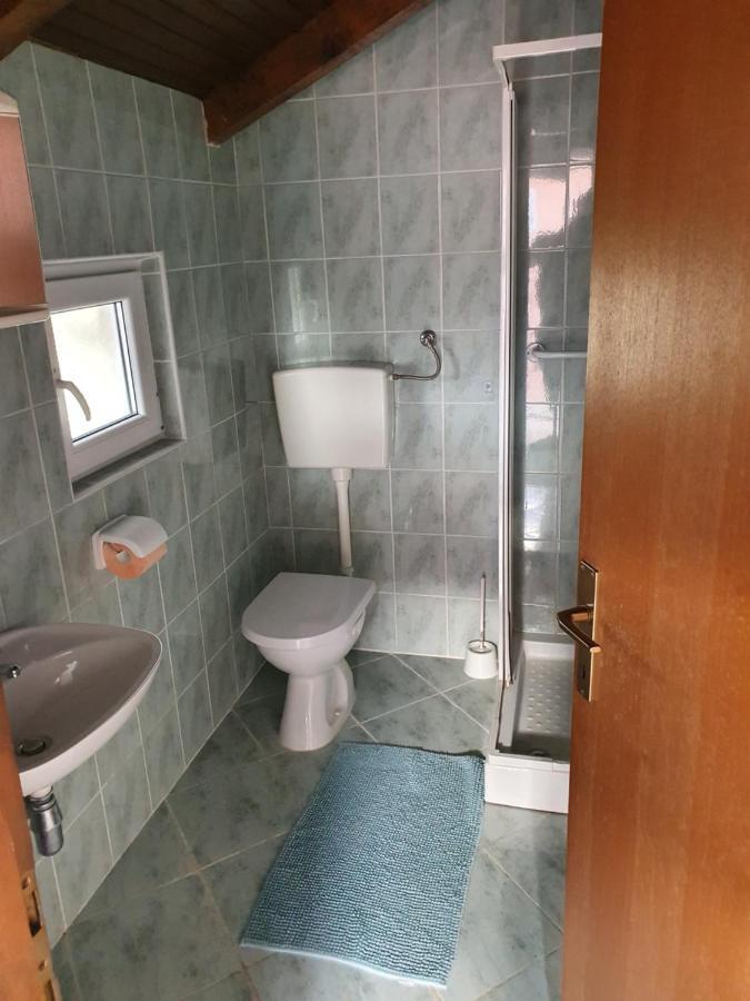 אוגולין Apartmani Lovro מראה חיצוני תמונה
