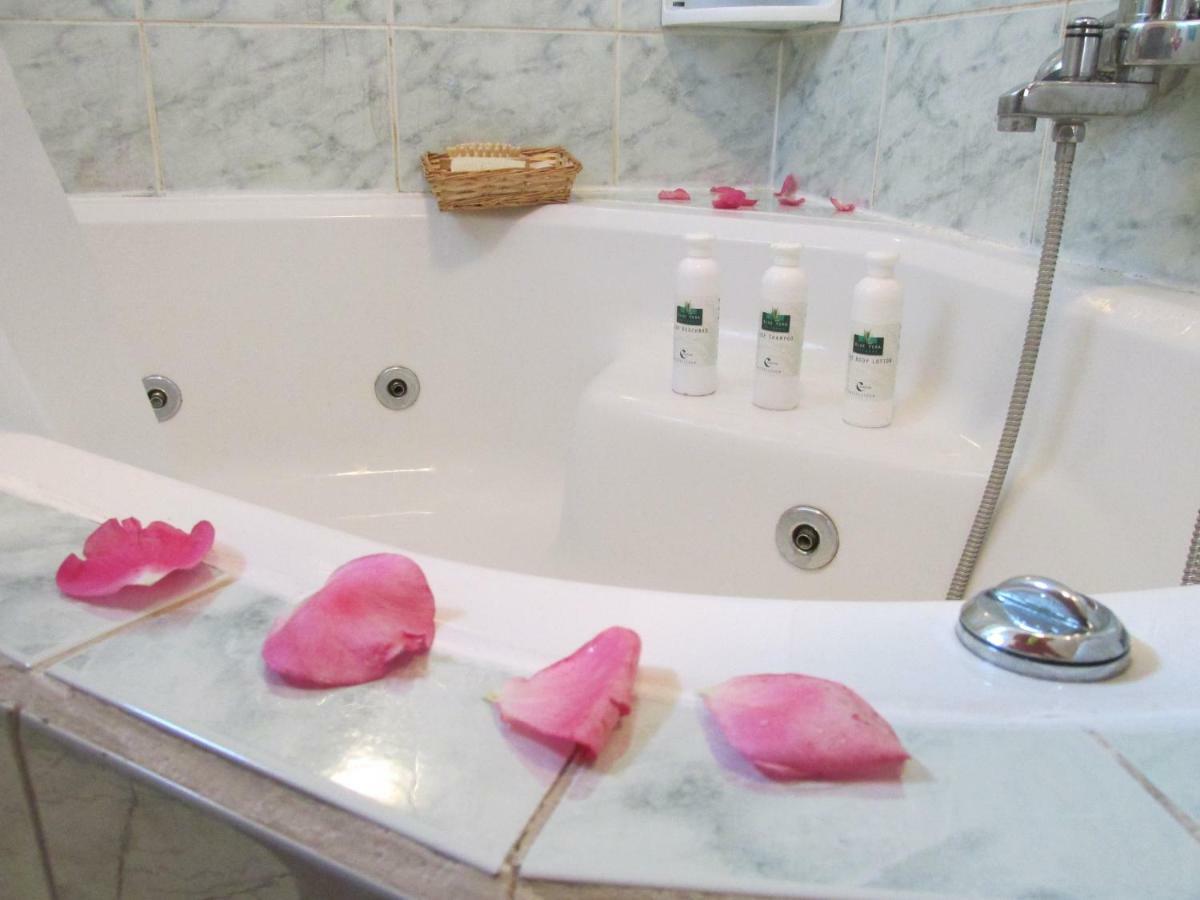 אוגולין Apartmani Lovro מראה חיצוני תמונה